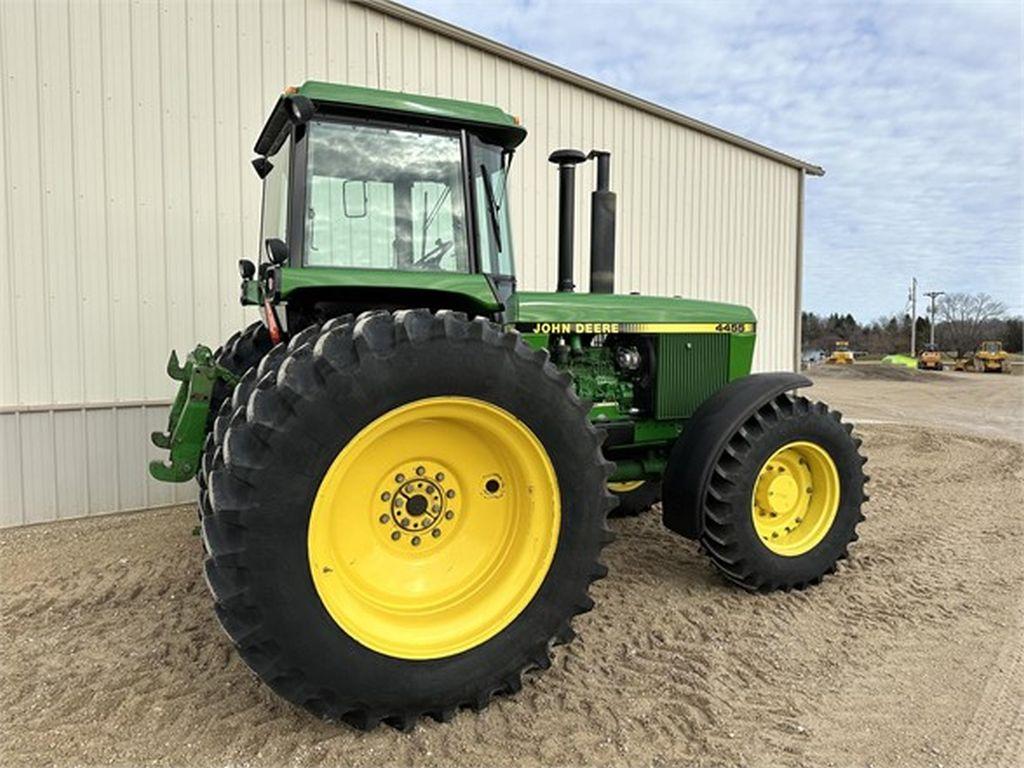 1992 JOHN DEERE 4455