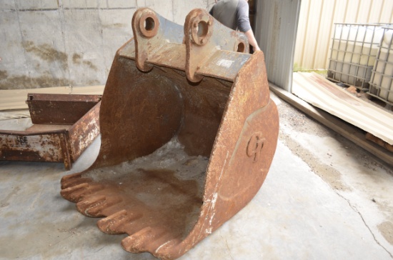 GP 46" Excavator Bucket              