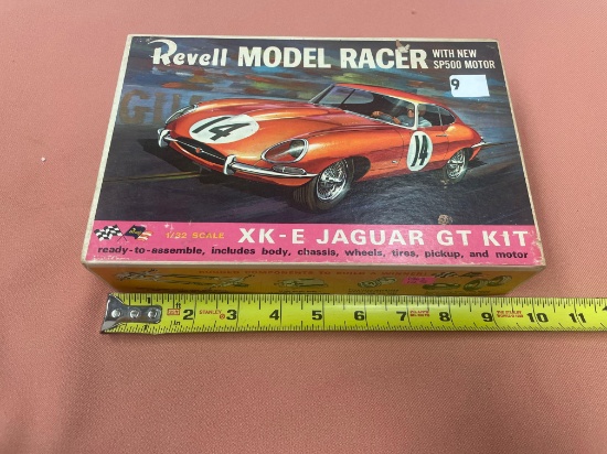 Revell Model Racer, XK-E Jaguar GT kit, 1/32 Scale, in original box