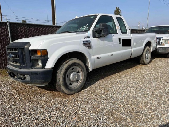 2008 Ford F250 SD Extended Cab Pickup Truck