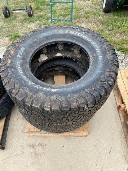 Set of 2 BF Goodrich 35 1250 R 18's All-Terrain Tires