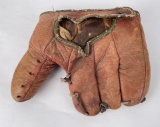 Antique Hiawatha 25-1958 Baseball Glove