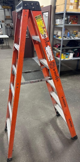 Husky 6' Aluminum / Fiberglass Ladder