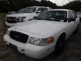 6-06151 (Cars-Sedan 4D)  Seller: Gov-Pinellas County Sheriffs Ofc 2010 FORD CROW
