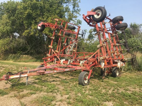 39’ WilRich Quad 5 field cultivator