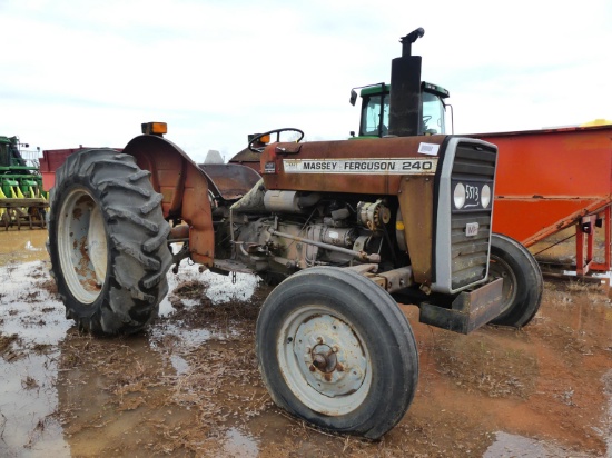Massey Ferguson 240 Tractor, s/n 555750 TRACTOR DOES RUN