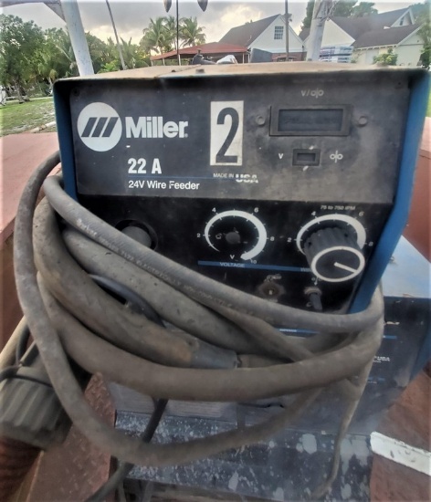 MILLER WelderCP-302 CV DC Welding Power Source