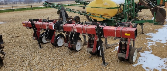 SUKUP 4 ROW CULTIVATOR