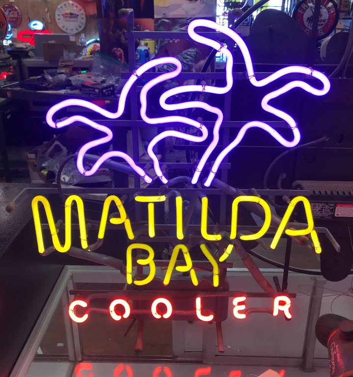 Matilda Bay Cooler Neon    24
