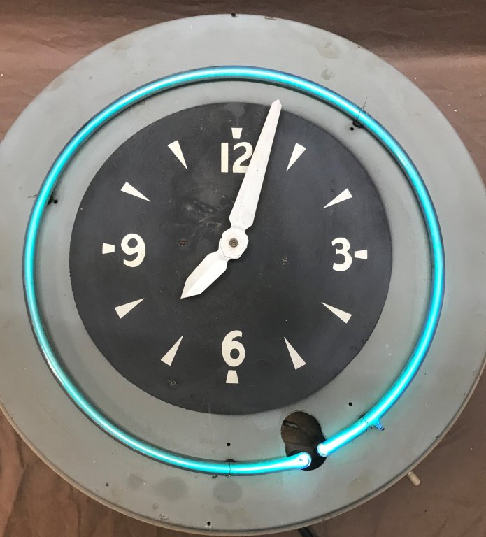 Metal Round Neon Border Clock