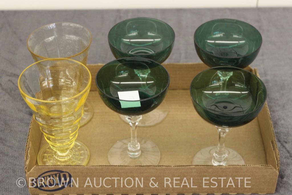 (4) Tiffin Killarney green/clear champagne glasses and (2) miscl. yellow depression goblets