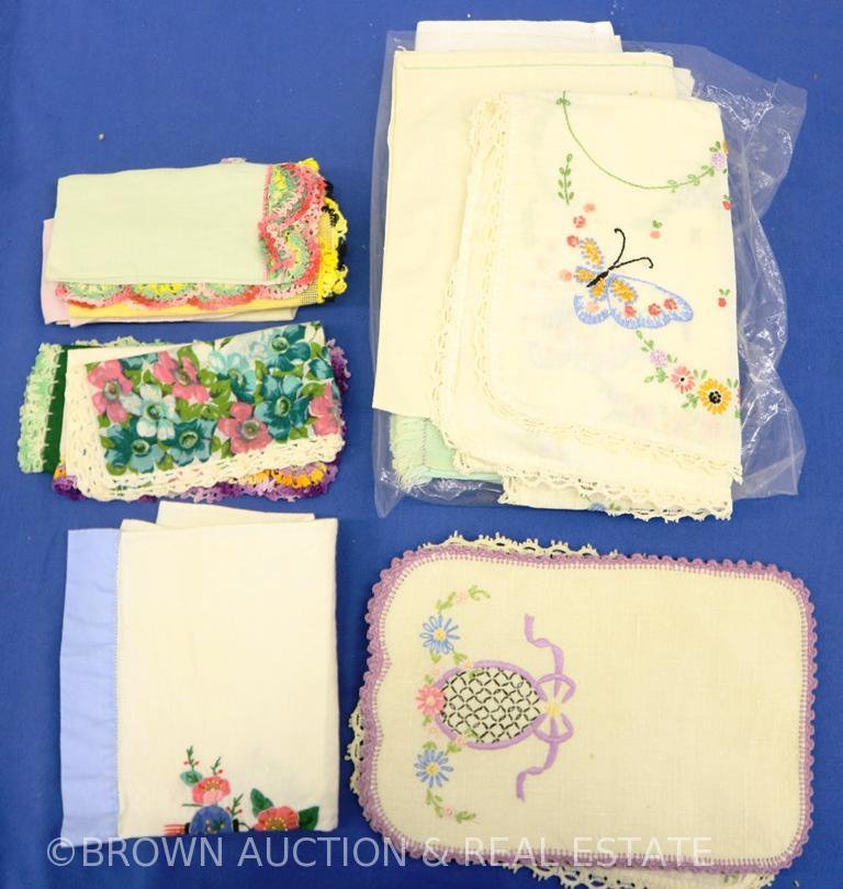 Box lot of doilies and linens