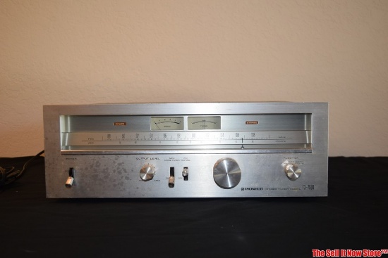 Pioneer Stereo Tuner Silverface Model TX-7500