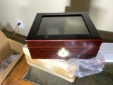 Cigar humidor in box