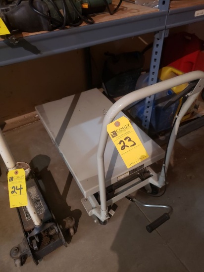 Roughneck Hydraulic Lift Cart