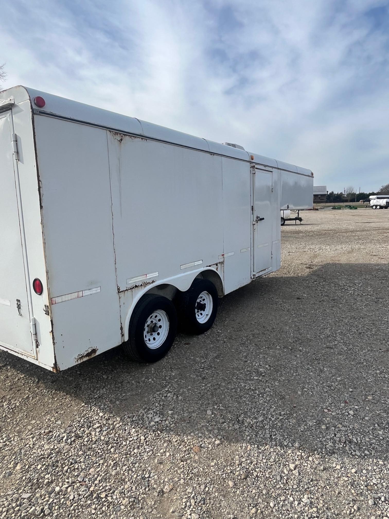 2001 WW Gooseneck Cargo Trailer
