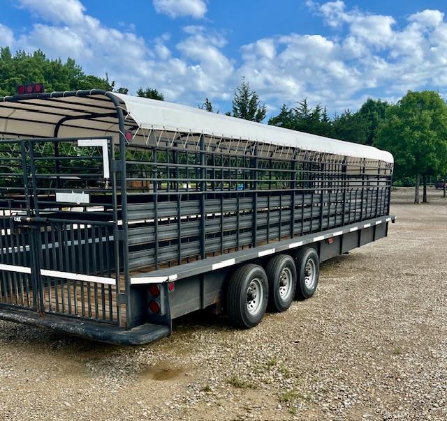 2010 Neckover 32'x6'8" Stock Trailer