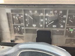 2001 International 4700 T444E Tender