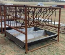 6 Ft X 6 Ft Pipe Feeder