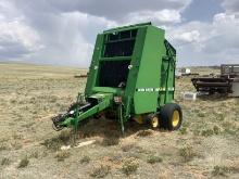 John Deere 435 Round Baler