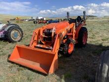 Kubota L 3901 Tractor w/ Kubota LA525 Front-End Loader & Kubota L2256 Bucket