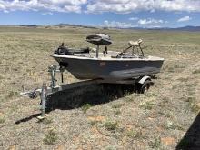 2000 Sun Dolphin Pro 120 Boat & 2000 Cozy Cove Trailer