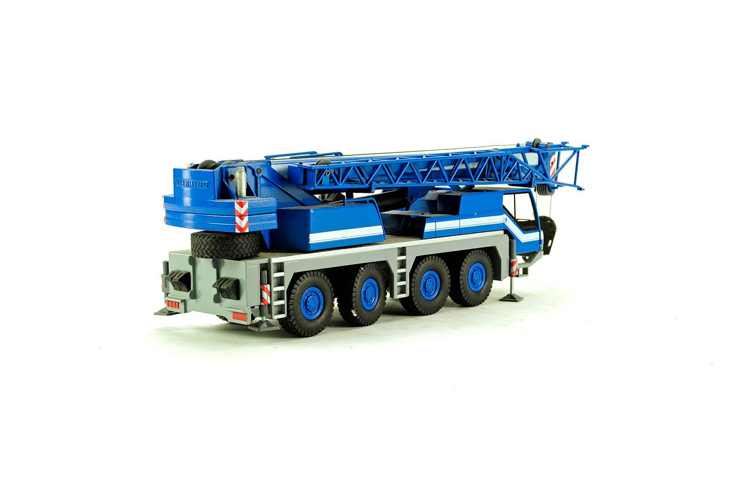 Faun RTF 65-4 Mobile Crane -Blue & White
