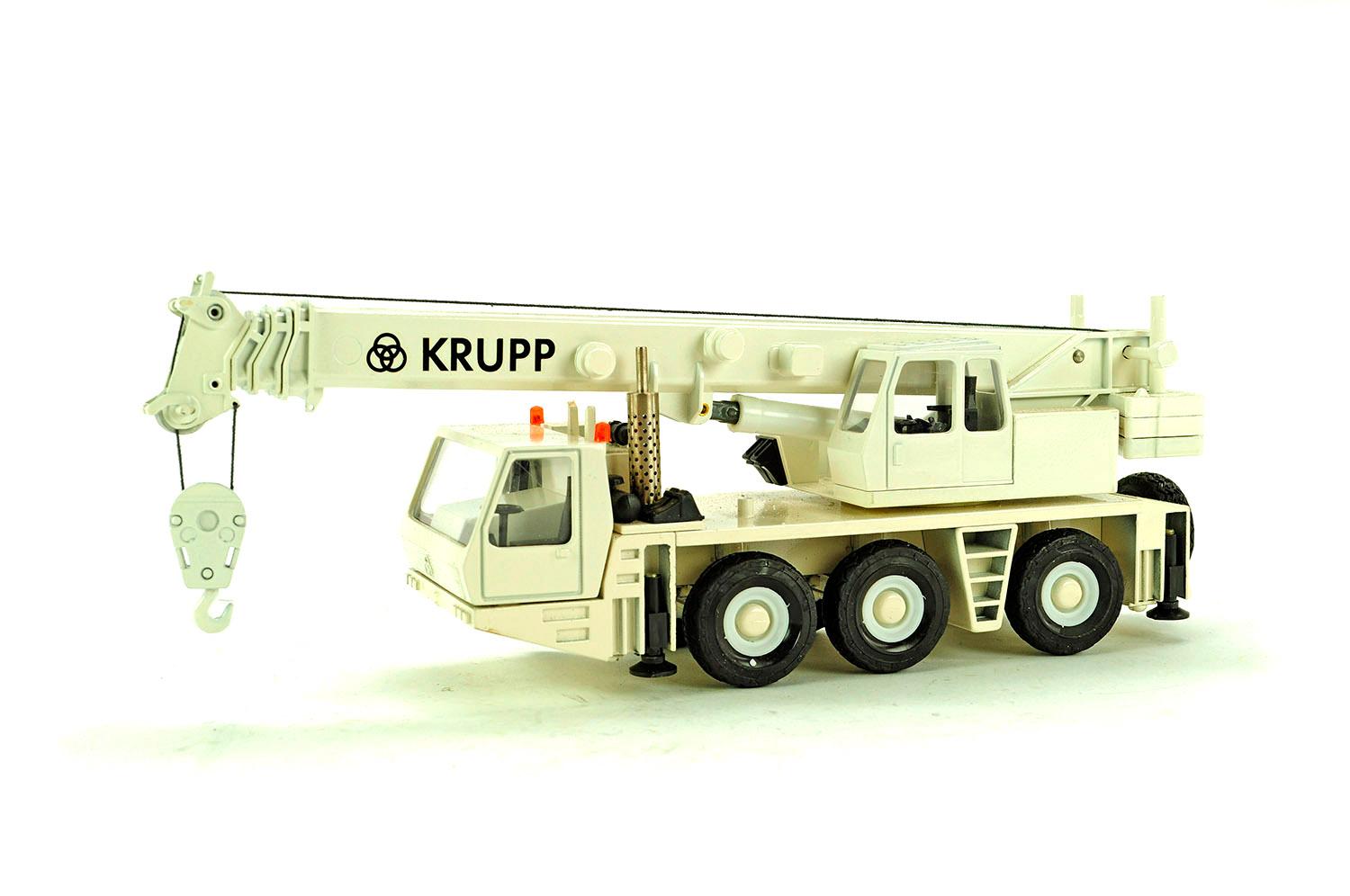 Krupp 3-Axle Crane - White