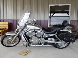 2002 Harley Davidson "V Rod" Motorcycle CHARITY