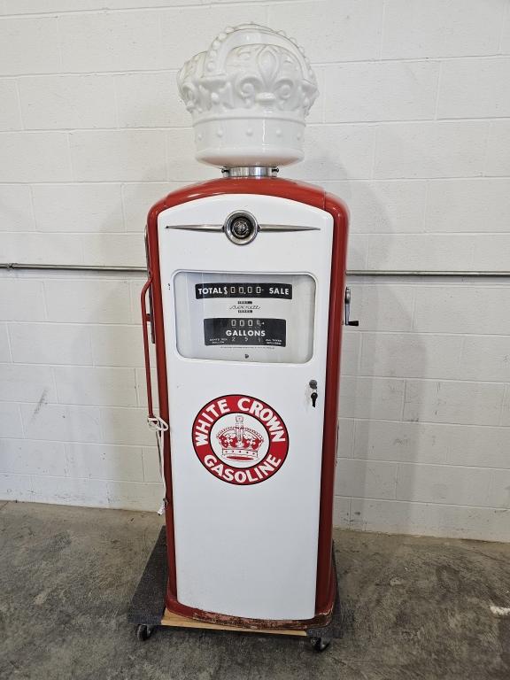 Bennett White Crown Gas Pump 6'