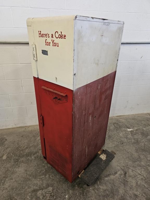 Westinghouse WC-42T Coca Cola Soda Machine