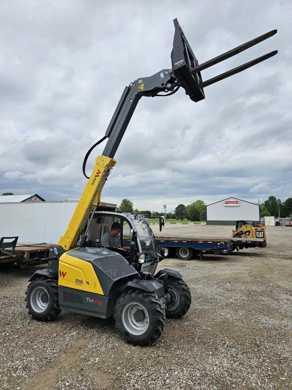 New/Unused 2024 Wacker Neuson TH412 Telehandler