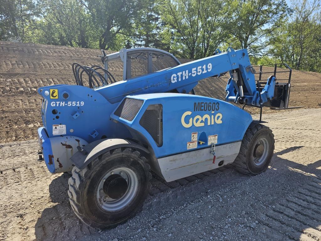 Genie GTH-5519 Telehandler