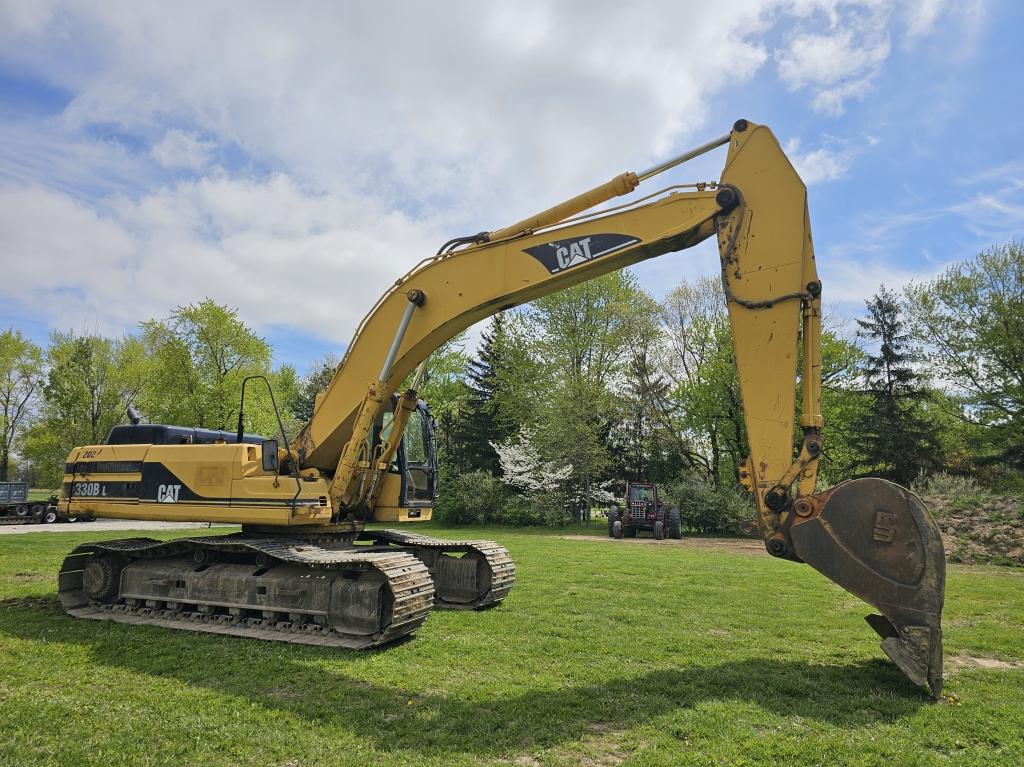 CAT 330B Excavator