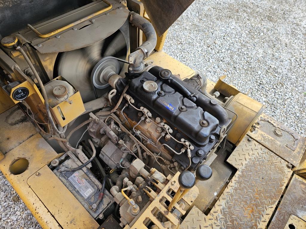 CAT V80E 8000lb Semi-Pneumatic Forklift