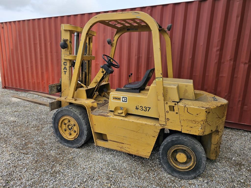 CAT V80E 8000lb Semi-Pneumatic Forklift