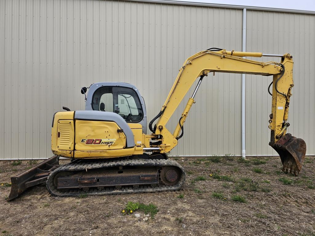 New Holland E80 MSR Excavator