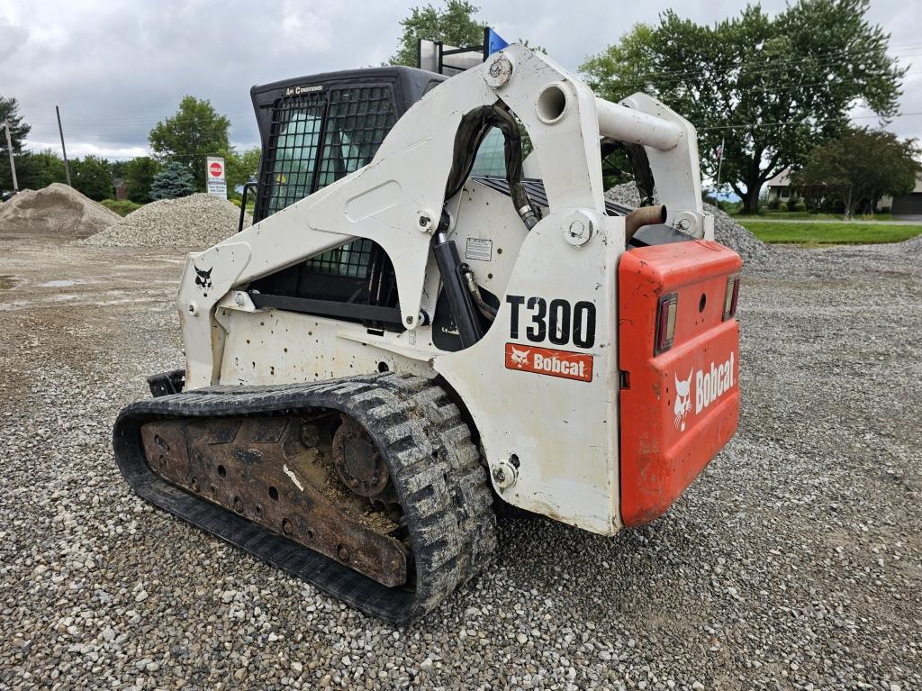 Bobcat T-300 Skid Steer Track Loader