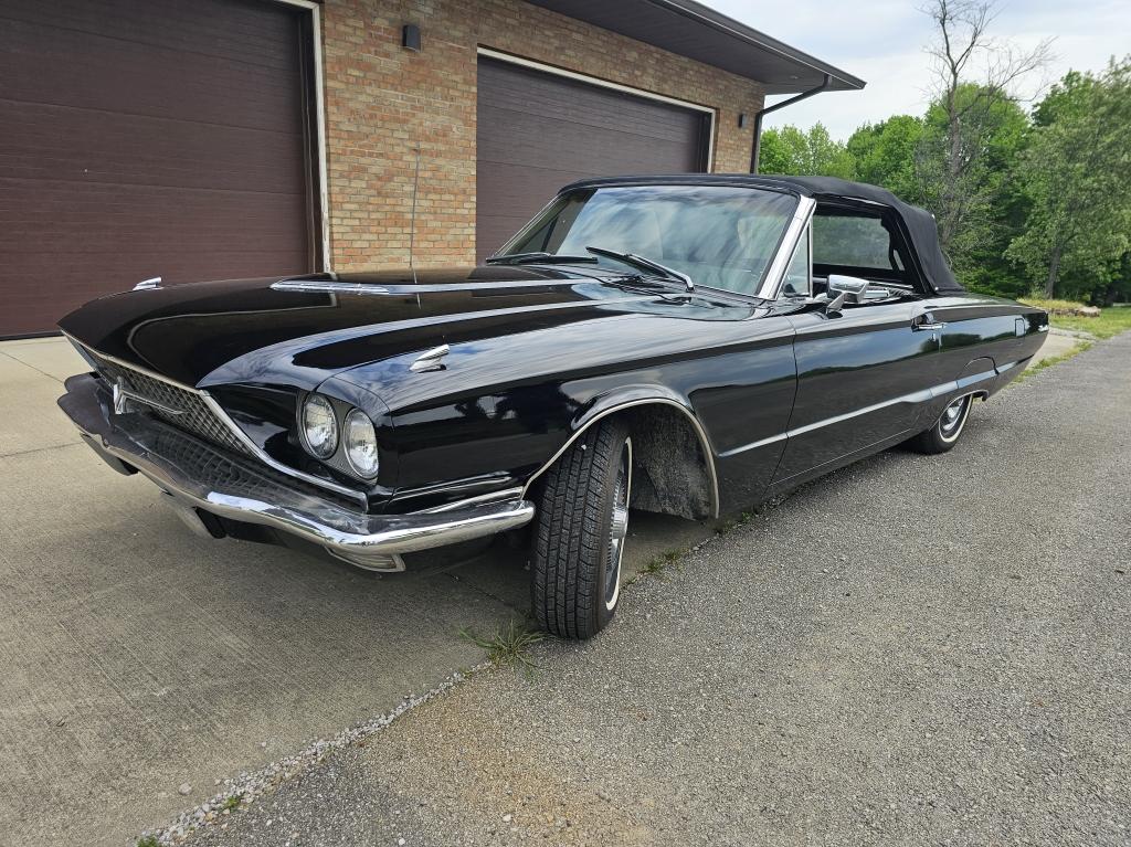 1966 Ford Thunderbird