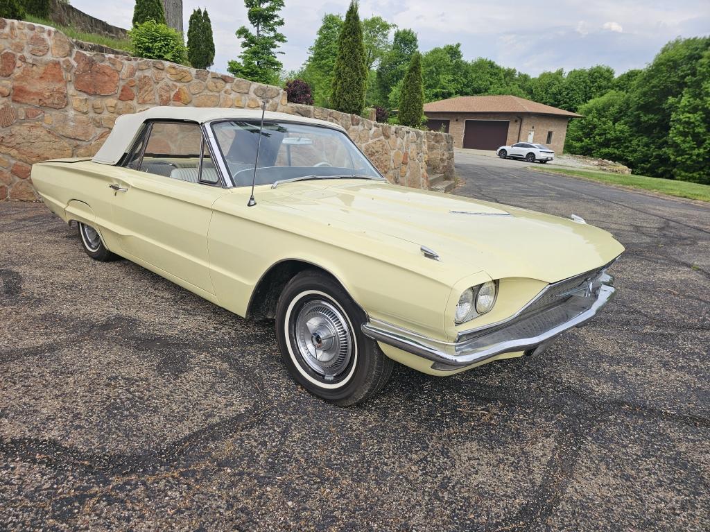 1966 Ford Thunderbird