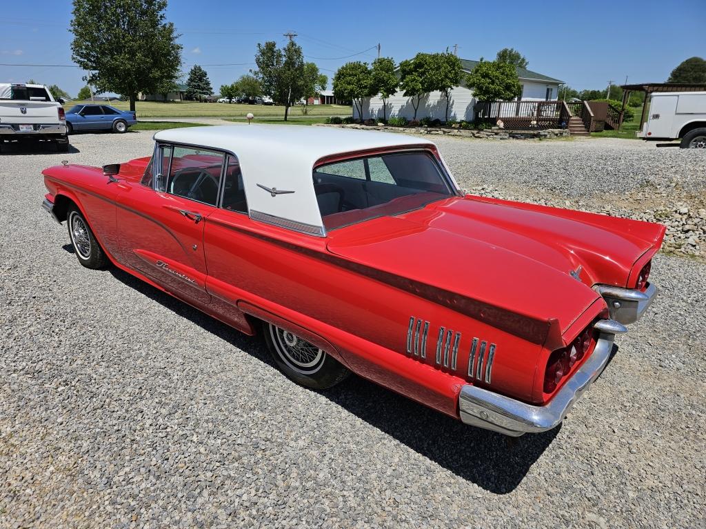 1960 Ford Thunderbird