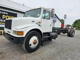 1999 IH 4700 DT466 Cab & Chassis