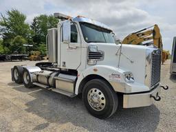 2015 Freightliner Cascadia 125 Daycab Semi Truck