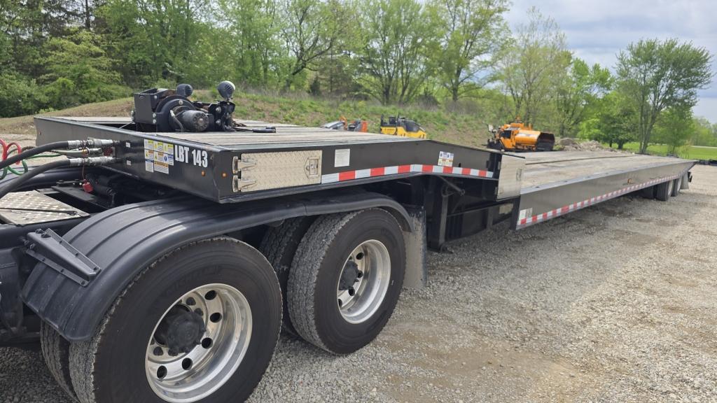 2020 Kalyn Siebert 53' Sliding Axle Trailer