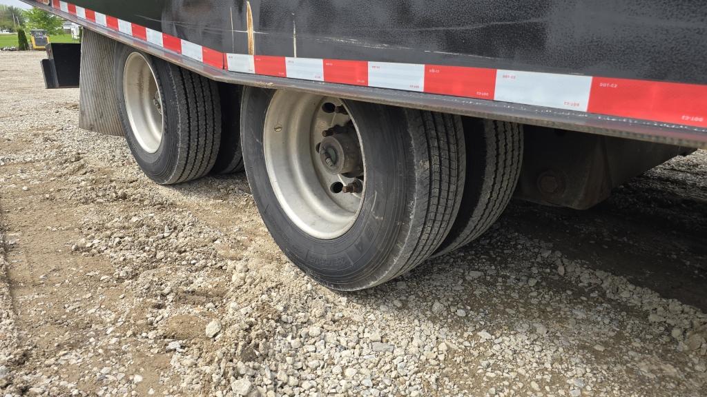 2020 Kalyn Siebert 53' Sliding Axle Trailer
