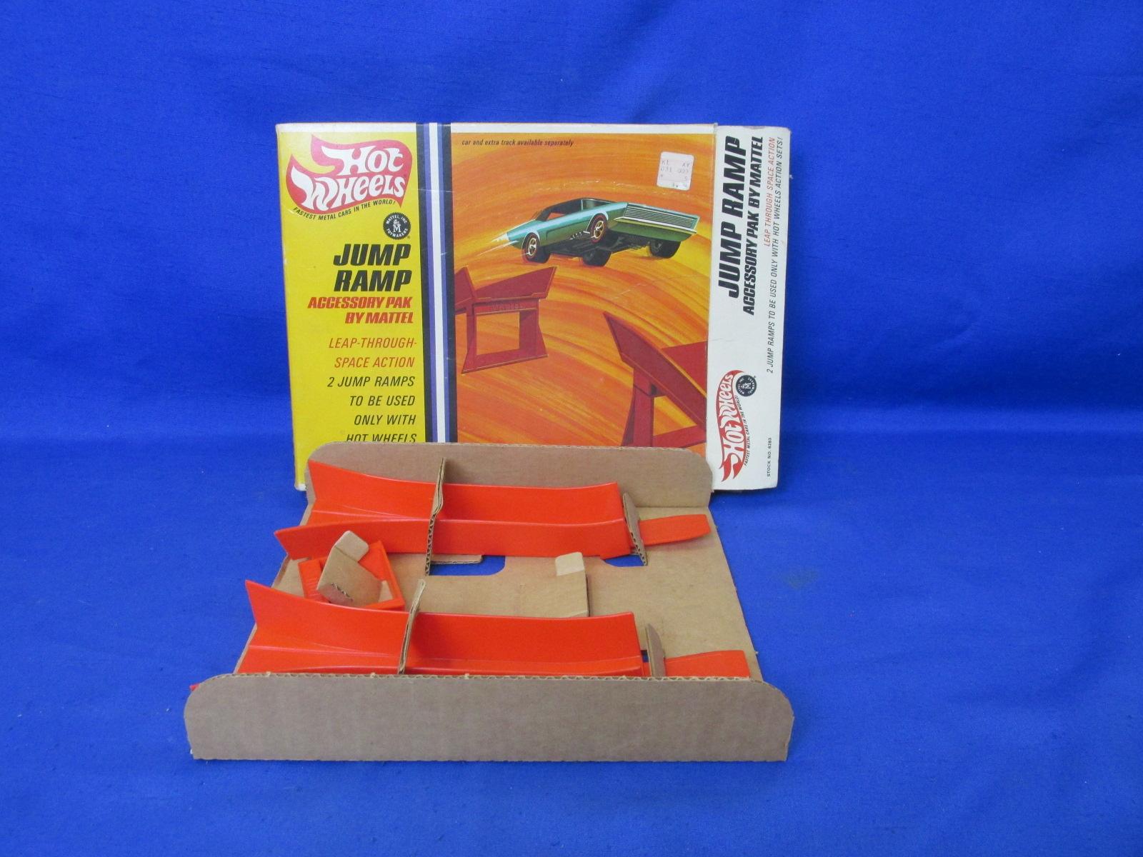Vintage Lot Of 8 Hot Wheels Redline Cases & 2-Track Accessories In Boxes– 6-Rally 1967 & More