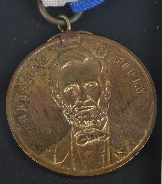 CIVIL WAR NAMED MEDAL GROUPING WITH CAVALRY STRAPS