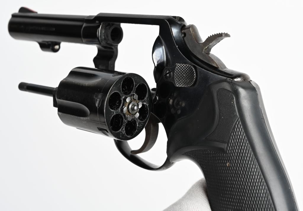 SMITH & WESSON MODEL 10-6 HEAVY BARREL REVOLVER