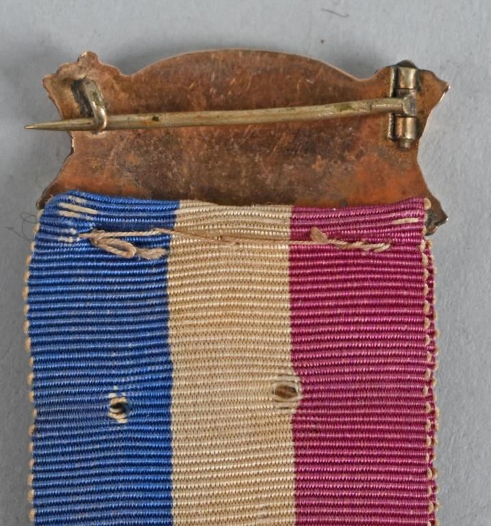 CIVIL WAR ARMY OF THE CUMBERLAND GOLD CORPS BADGE