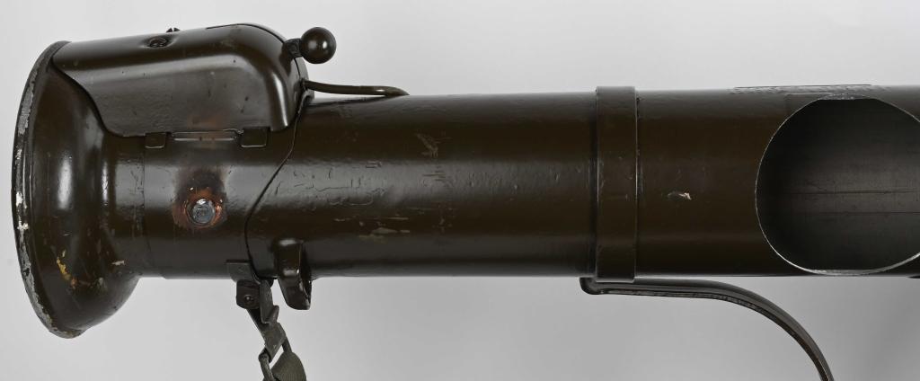 WWII US M20 BAZOOKA 3.5 INCH ROCKET LAUNCHER